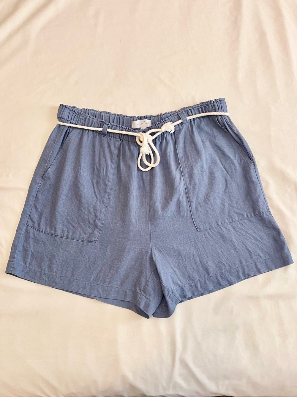 New Directions Linen & Lyocell Blue Rope Belt Pull On Shorts